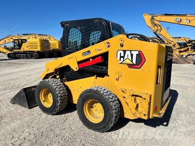CAT 246D3 Mini incarcator