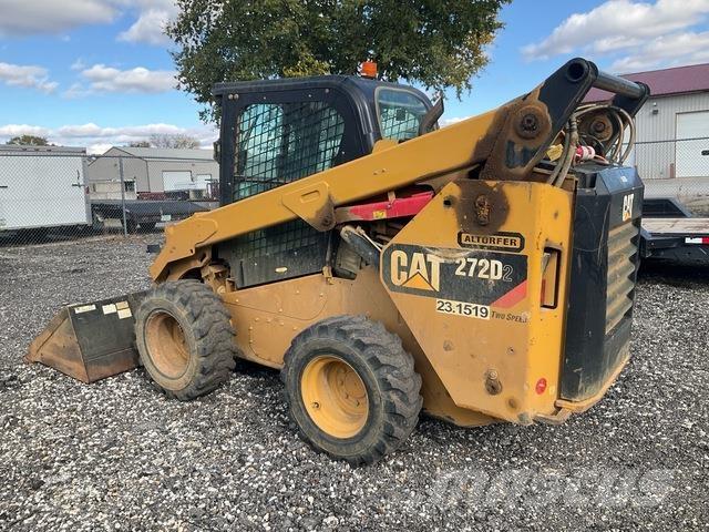 CAT 272D2 Mini incarcator