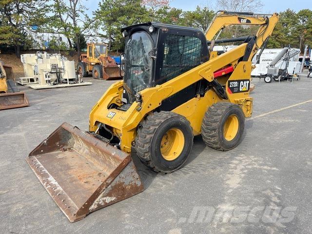 CAT 272D2 XHP Mini incarcator