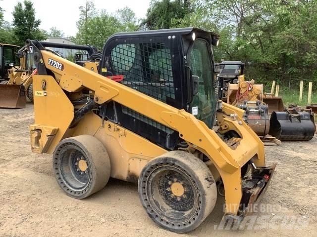 CAT 272D3 Mini incarcator