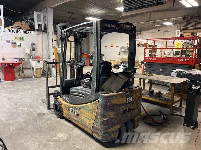 CAT 2ET4000 Stivuitor electric