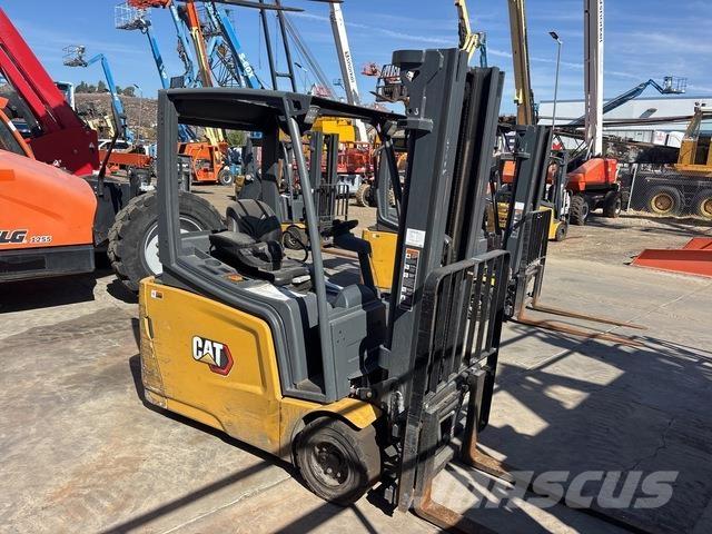 CAT 2ET4000 Stivuitor electric