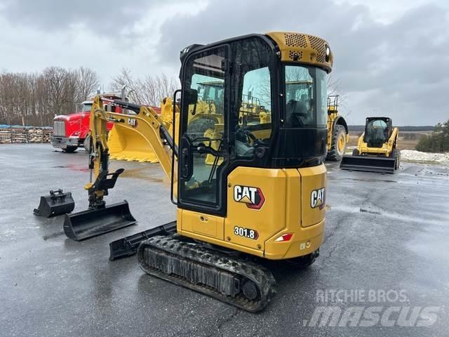 CAT 301.8 Excavatoare pe șenile
