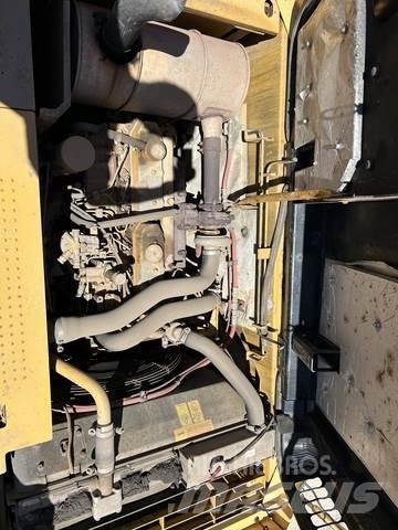 CAT 320D Excavatoare pe șenile
