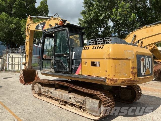 CAT 320D2 Excavatoare pe șenile

