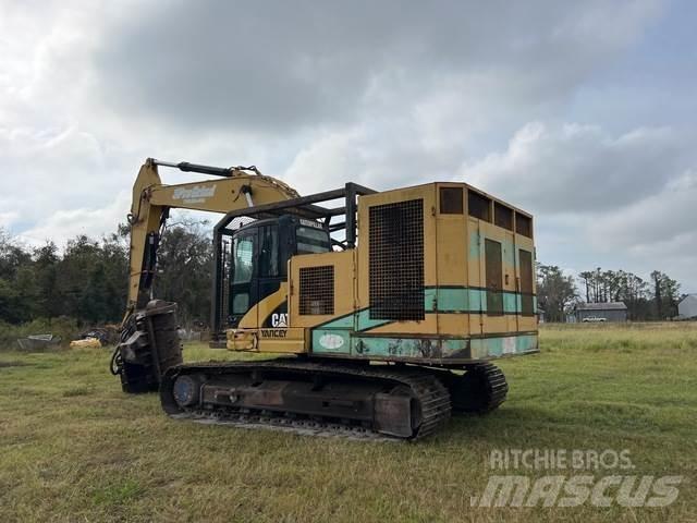 CAT 321D Excavatoare pe șenile

