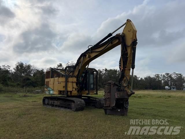 CAT 321D Excavatoare pe șenile
