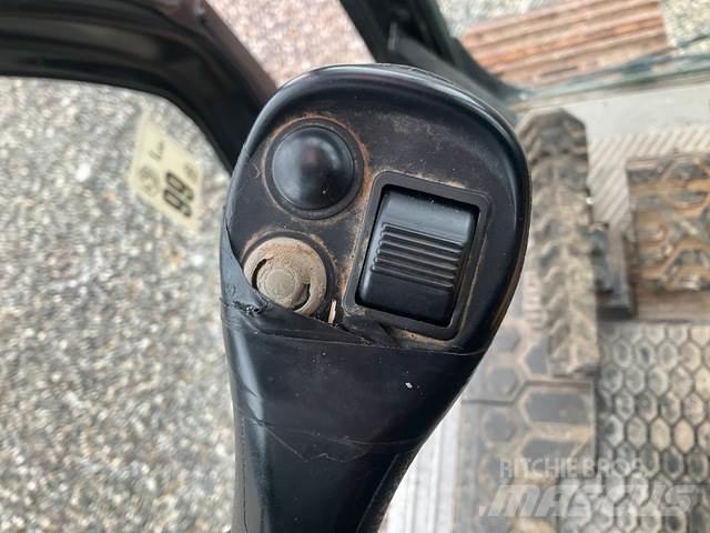 CAT 323 Excavatoare pe șenile
