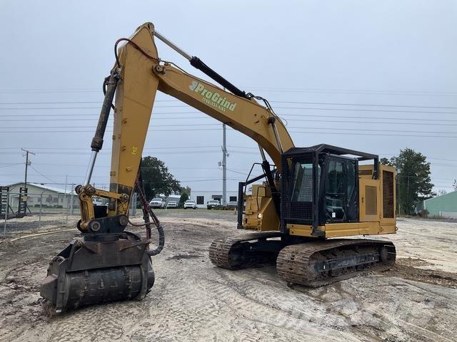 CAT 325FLCR Excavatoare pe șenile
