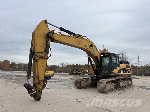 CAT 330D Excavatoare pe șenile
