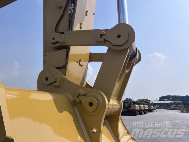 CAT 395 Excavatoare pe șenile
