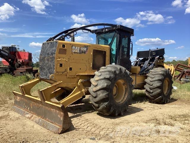 CAT 525D Utilaje de manevrarea a bustenilor