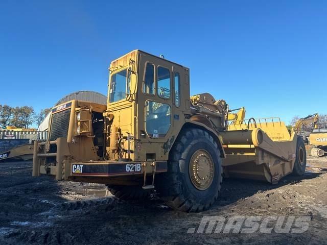 CAT 621B Elevatoare