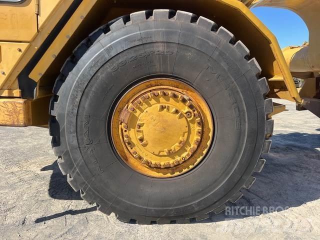 CAT 621G Elevatoare