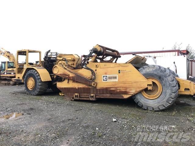 CAT 623B Elevatoare