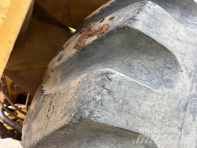 CAT 637D Elevatoare