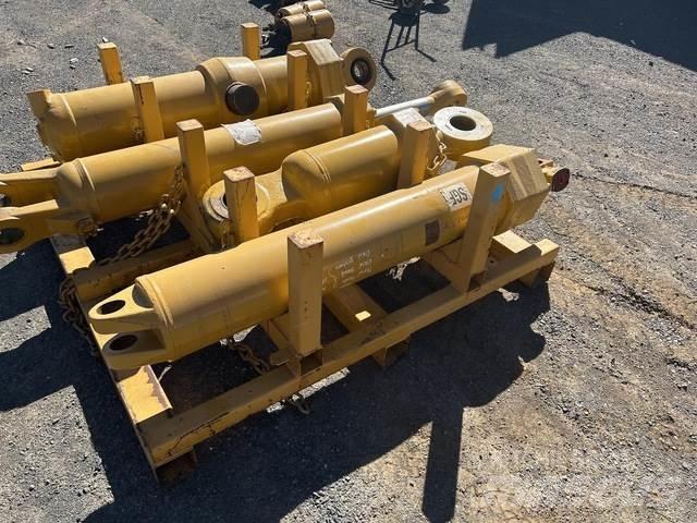 CAT 657E Transport - Altele