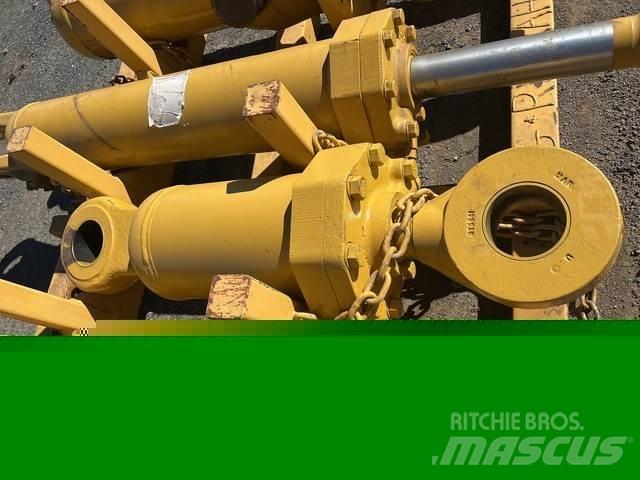 CAT 657E Transport - Altele