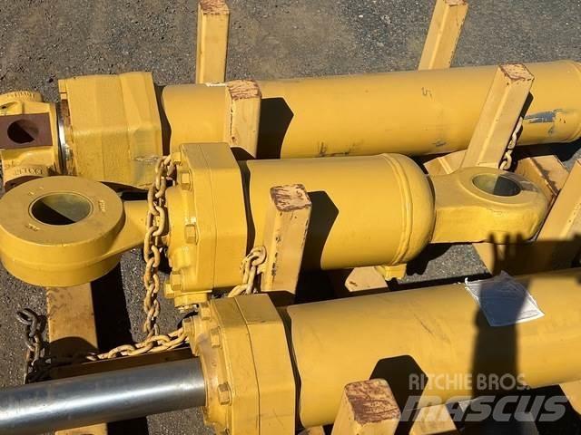 CAT 657E Transport - Altele