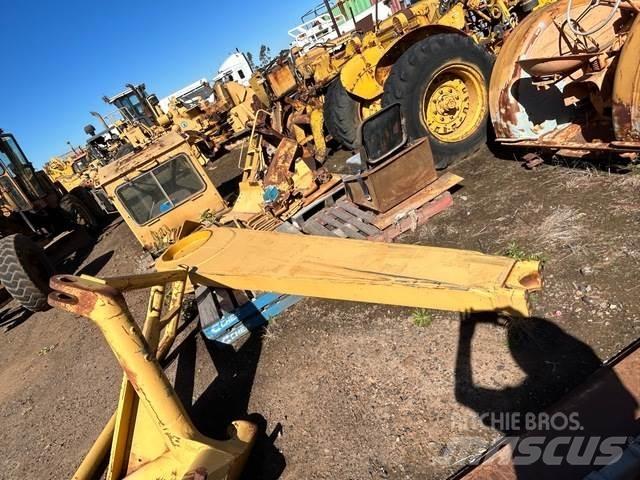 CAT 657E Transport - Altele