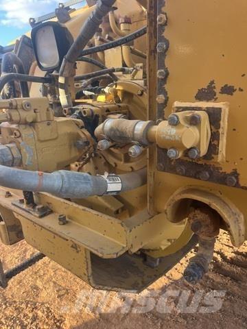 CAT 657G Elevatoare