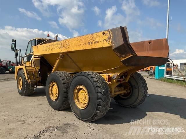 CAT 725 Transportoare articulate