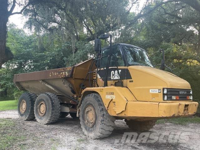 CAT 725 Transportoare articulate