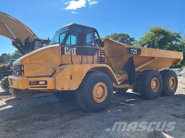 CAT 725 Transportoare articulate
