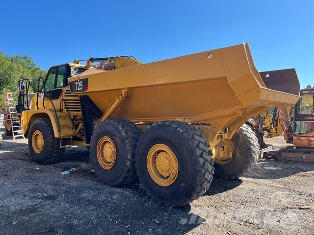 CAT 725 Transportoare articulate