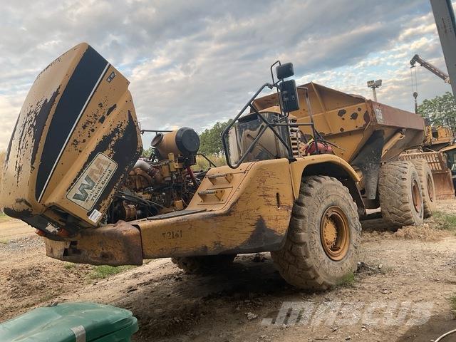 CAT 735 Transportoare articulate