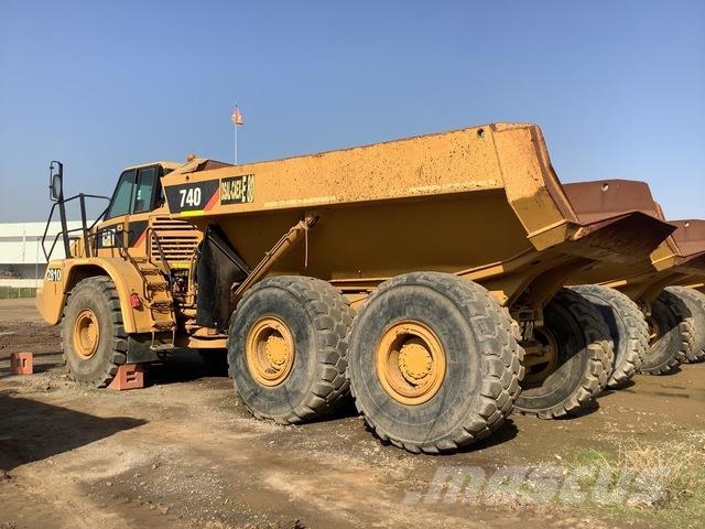 CAT 740 Transportoare articulate