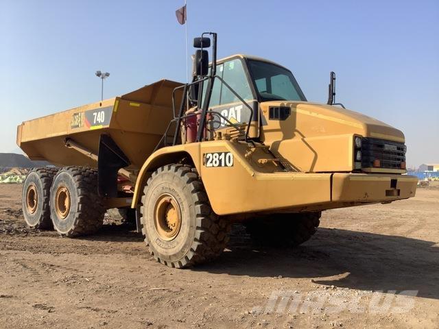 CAT 740 Transportoare articulate