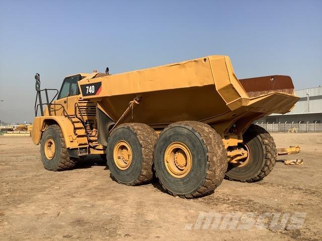 CAT 740 Transportoare articulate