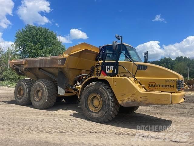 CAT 740 Transportoare articulate