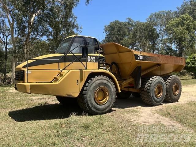 CAT 740 Transportoare articulate