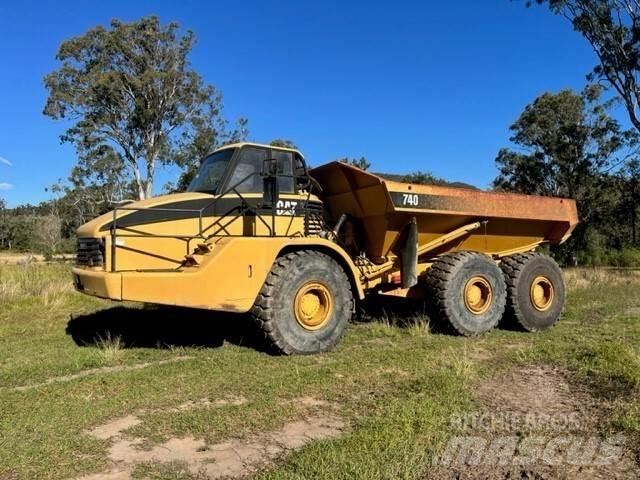 CAT 740 Transportoare articulate
