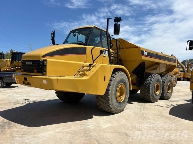 CAT 740 Transportoare articulate
