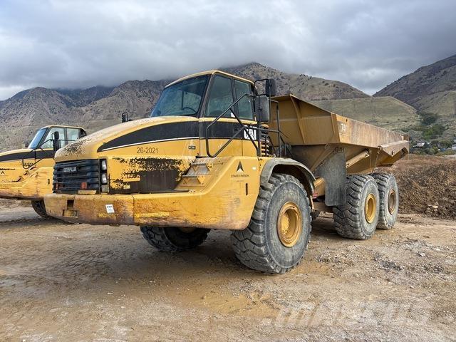 CAT 740 Transportoare articulate