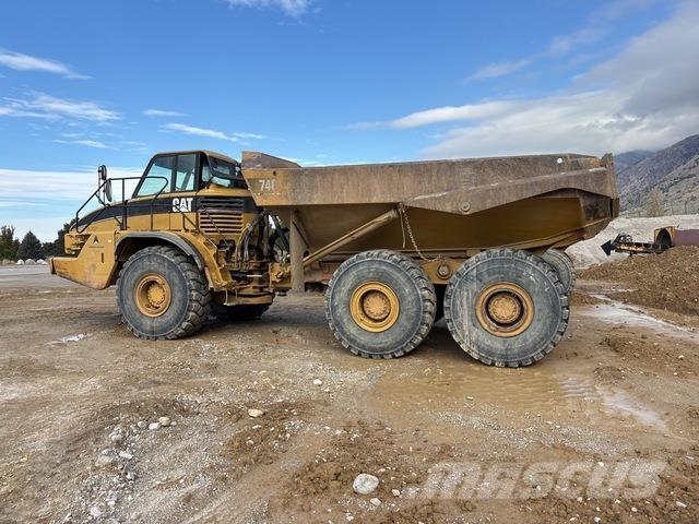 CAT 740 Transportoare articulate