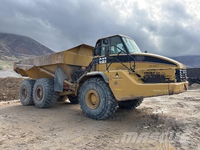 CAT 740 Transportoare articulate