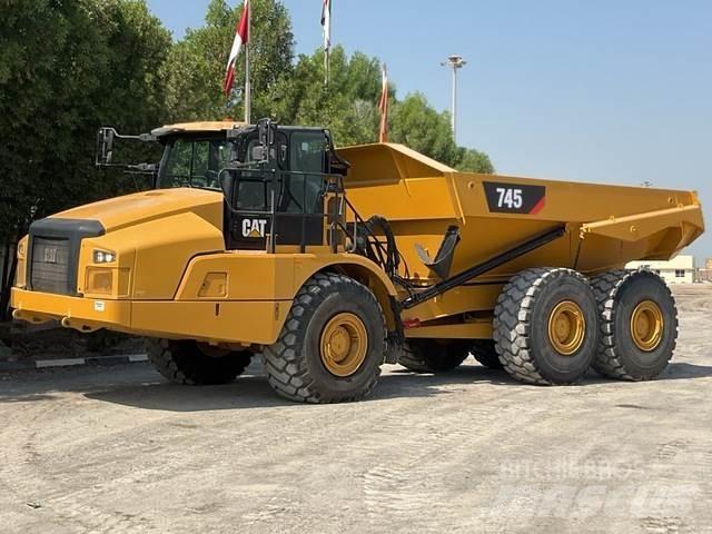 CAT 745 Transportoare articulate