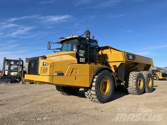 CAT 745 Transportoare articulate
