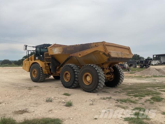 CAT 745 Transportoare articulate