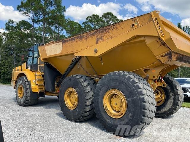 CAT 745 Transportoare articulate