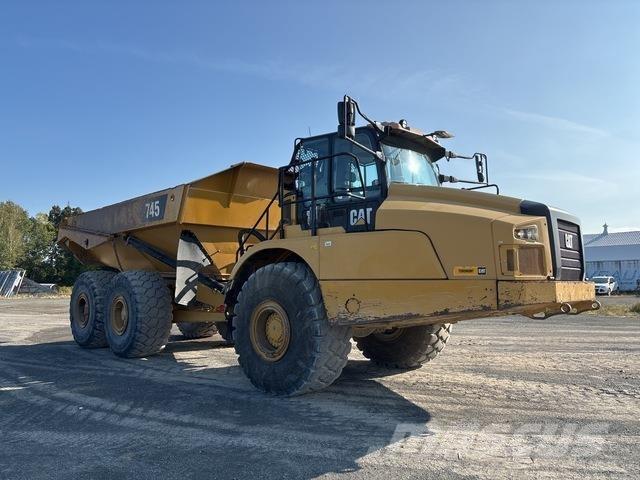 CAT 745 Transportoare articulate