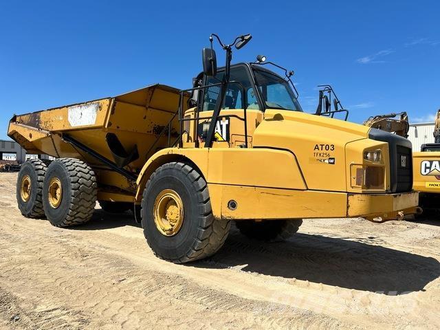 CAT 745C Transportoare articulate
