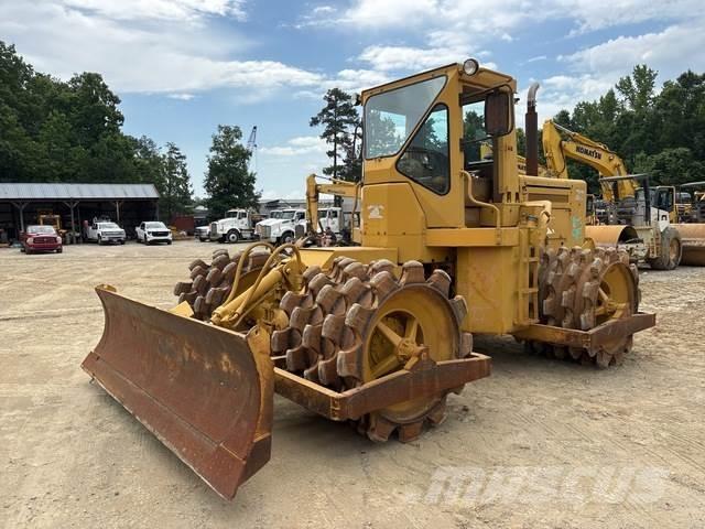 CAT 815 Compactoare sol