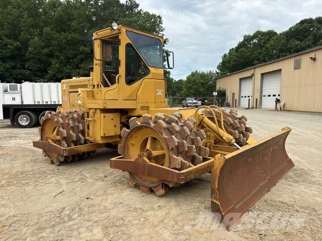 CAT 815 Compactoare sol