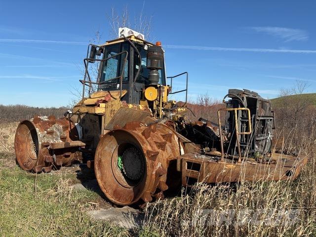 CAT 826G Compactoare sol