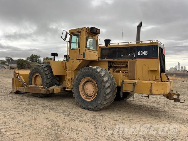 CAT 834B buldozere pe roti
